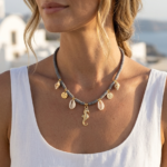 Kadın Gri Fimo Boncuklu Gold Denizatı ve Deniz Kabuğu Charm Kolye